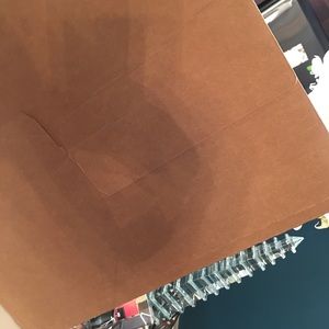 The box for shipping a shopping bag